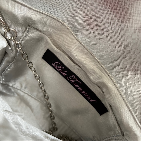 Simple Rhinestone Clutch - Picture 4 of 6